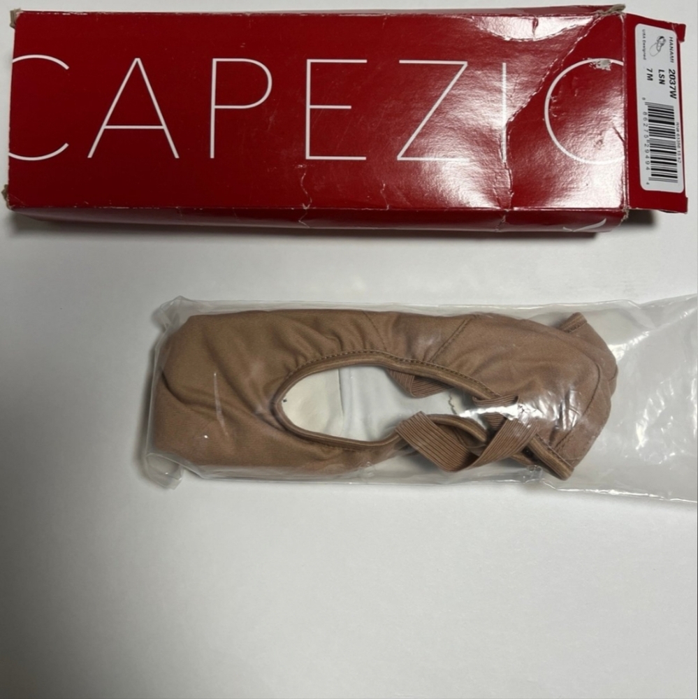 Hanemi Capezio Ballet Shoes Size 7 New